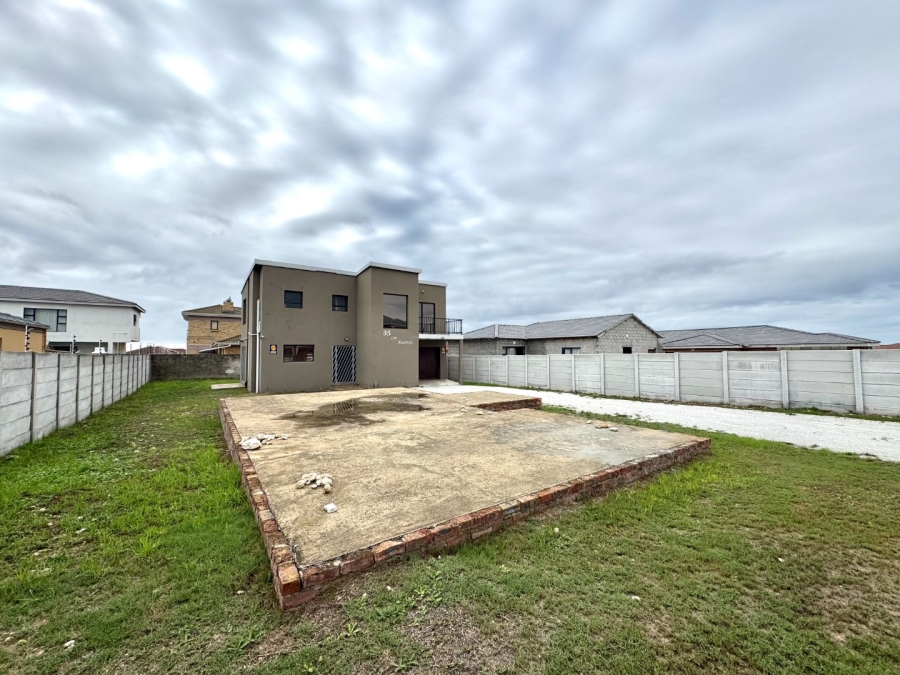 To Let 3 Bedroom Property for Rent in Bluewater Bay Eastern Cape